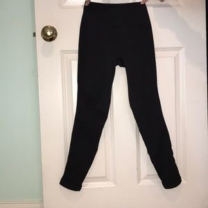 LULULEMON LEGGINGS!!!! Black